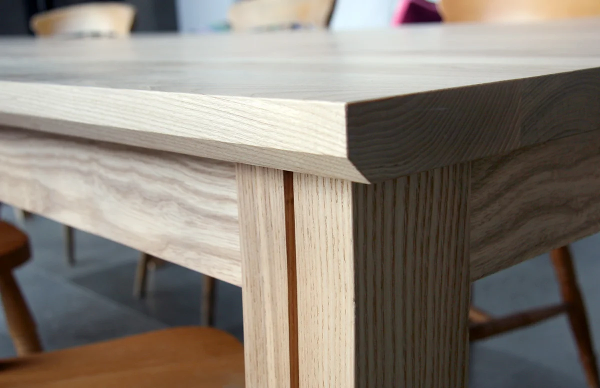 rogue_designs_oxford_extending_table_12_seater_48.jpg