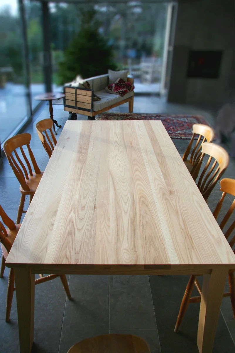 rogue_designs_oxford_extending_table_12_seater_50.jpg