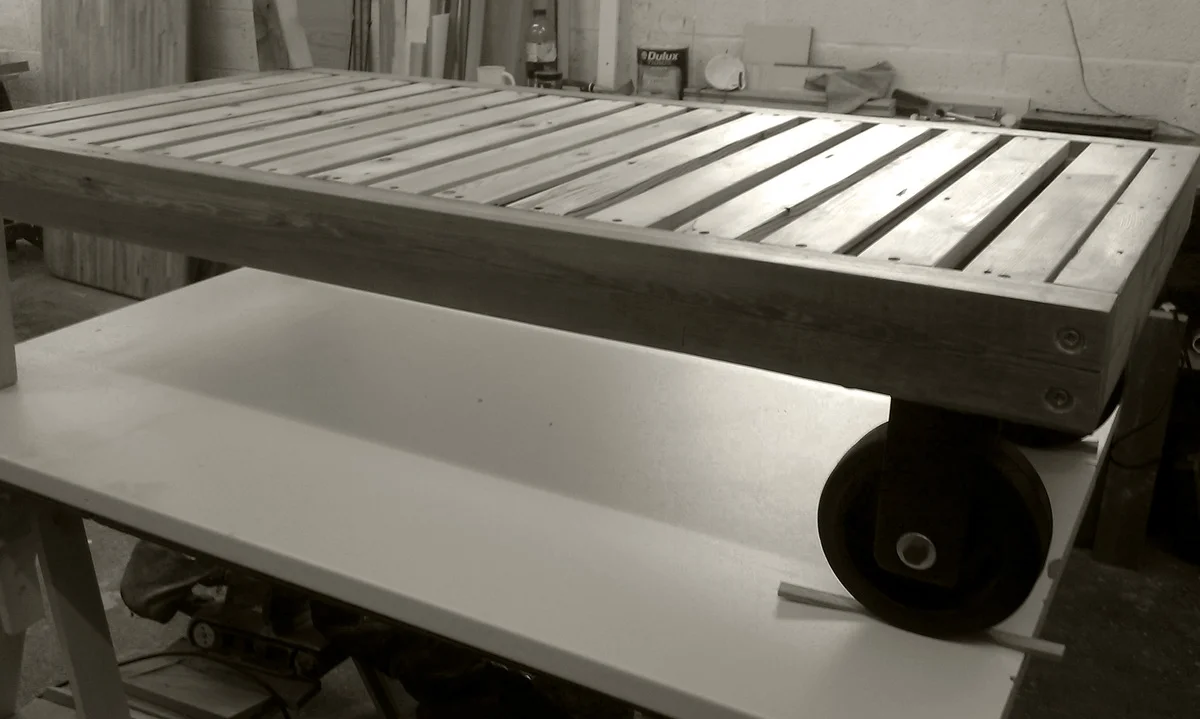 rogue_designs_joinery_oxford_daybed_industrial_vintage_railway_06.jpg
