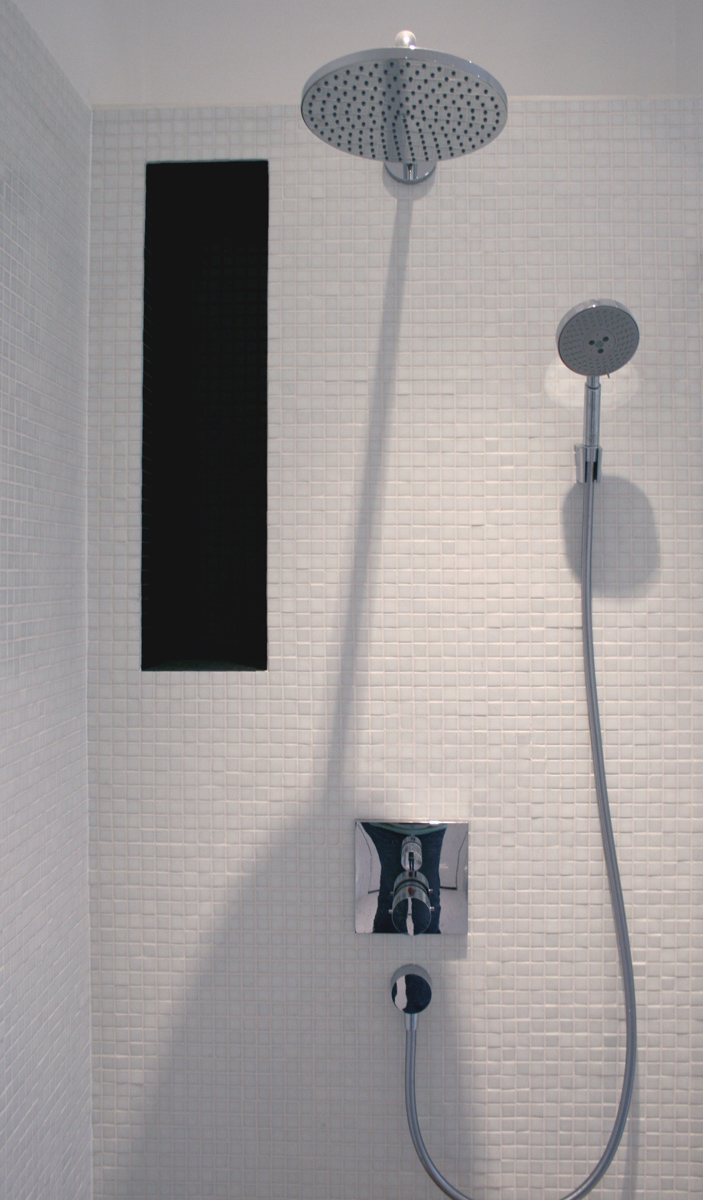 bathroom_alcove_shelving_design_hansgrohe_starck_dalsouple_rogue_designs_oxford_2