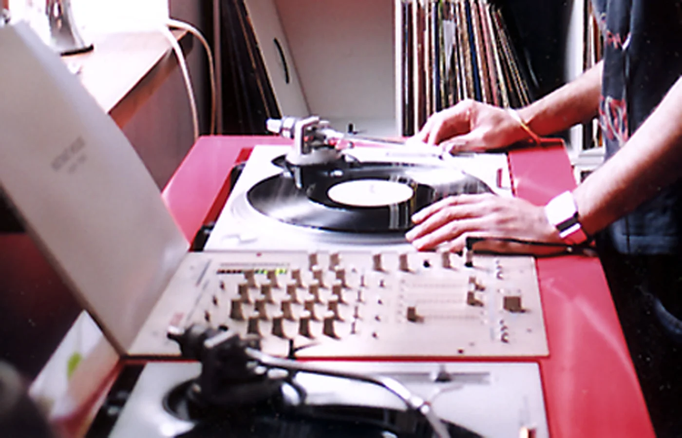 custom_dj_deck_record_storage_rogue_designs_interior_designers_oxford_2