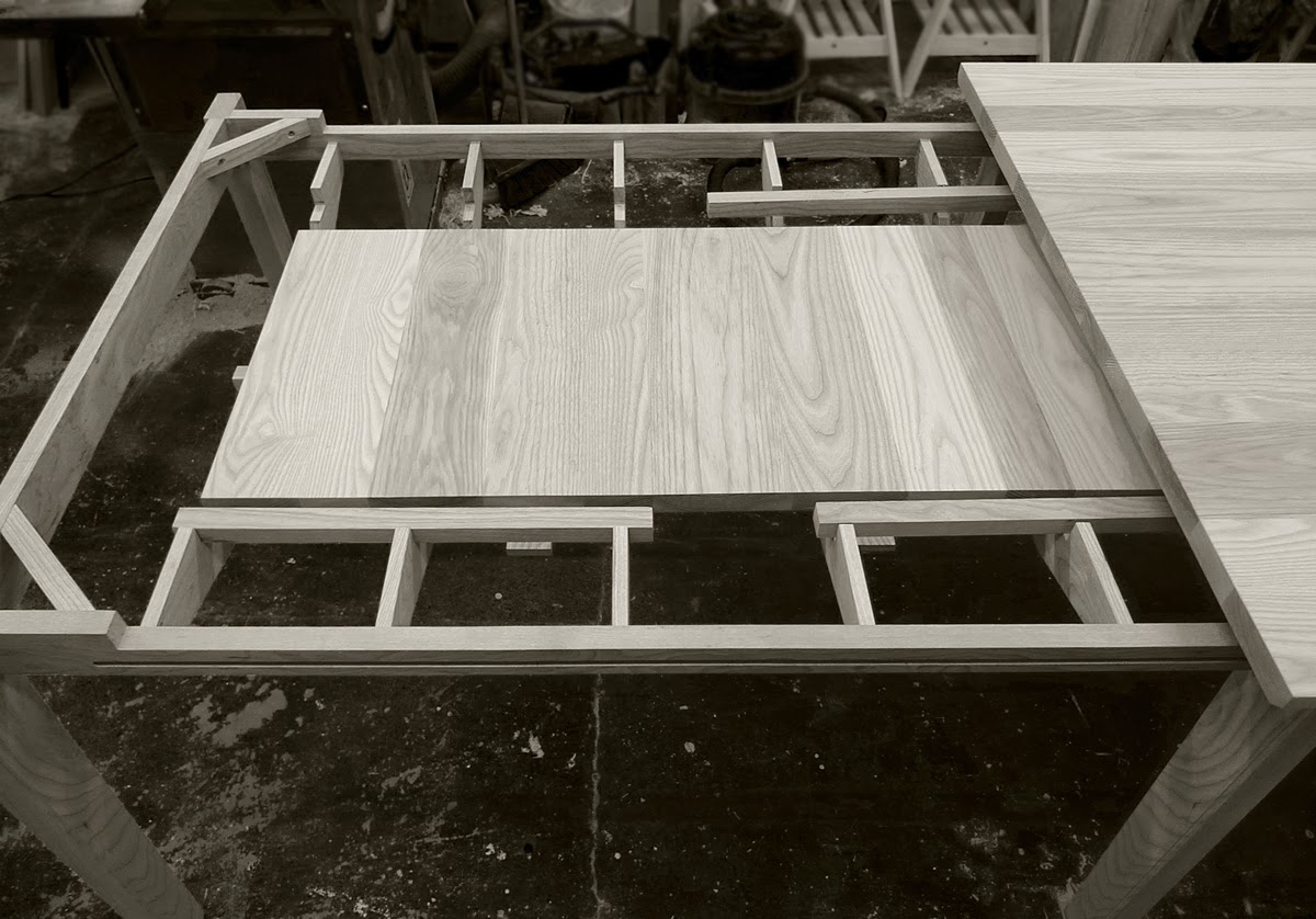 rogue_designs_oxford_extending_table_12_seater_43.jpg