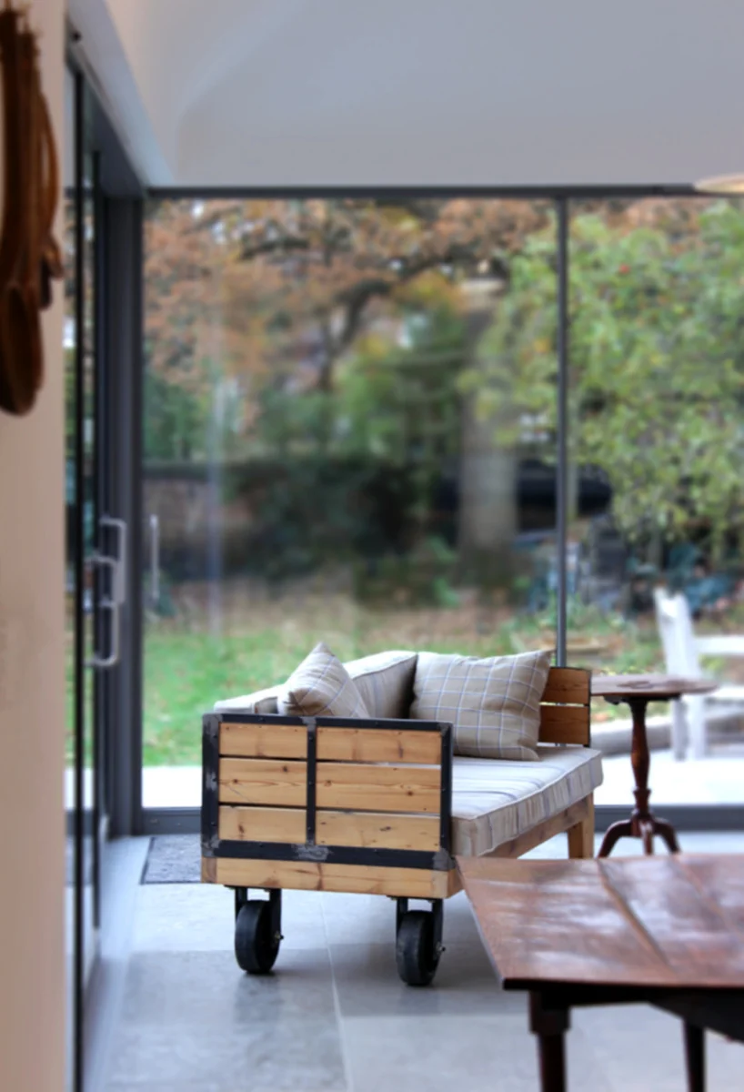 rogue_designs_oxford_daybed_industrial_vintage_railway_01.jpg