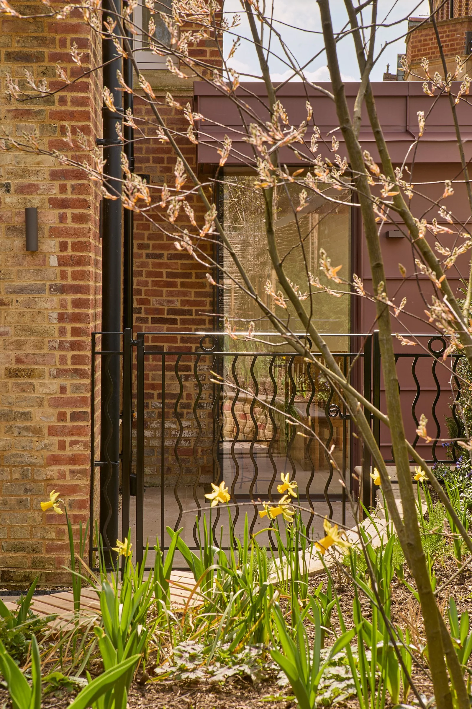 Cast iron railings north oxford rogue designs 1.jpg