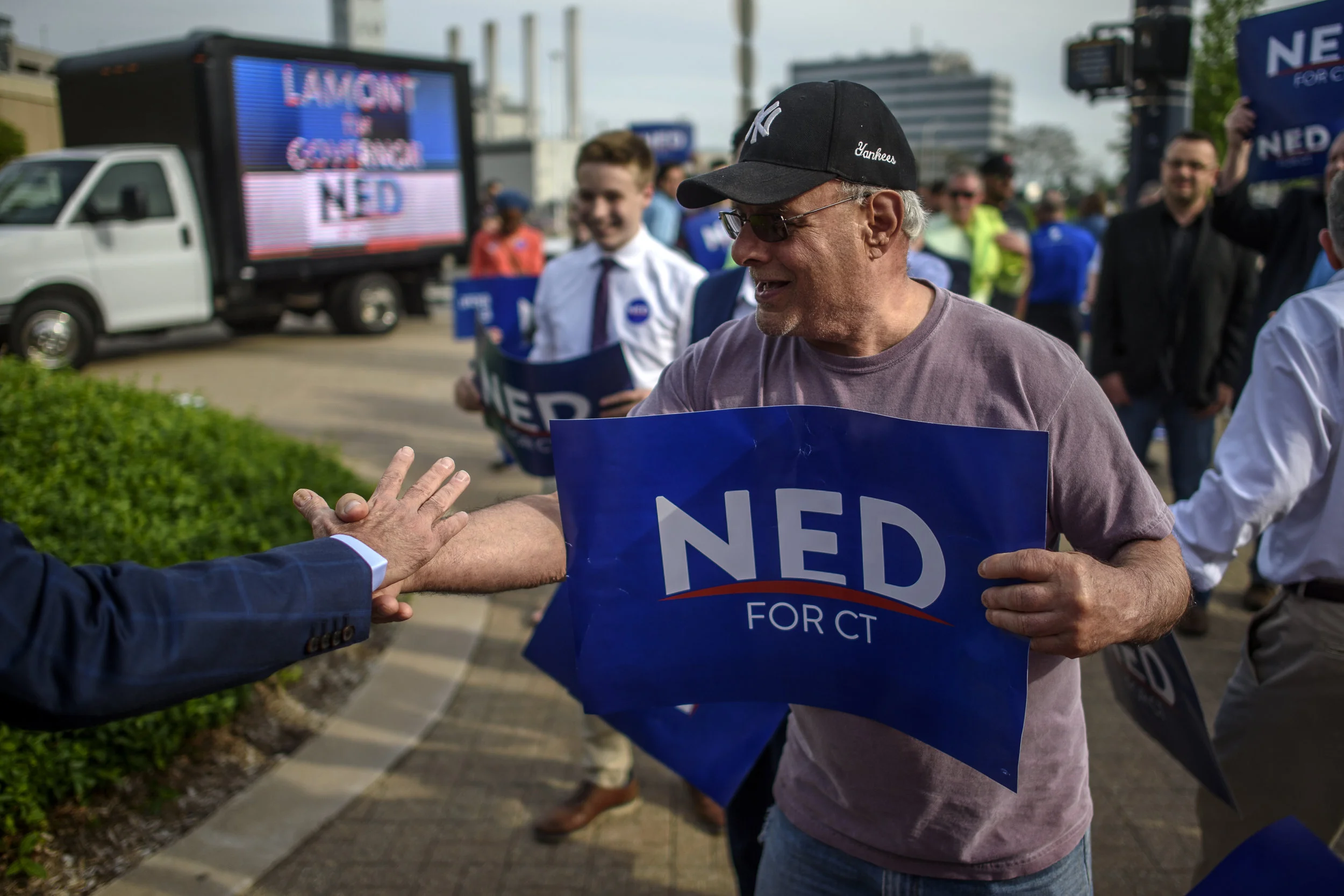 DemConvention06513k.jpg