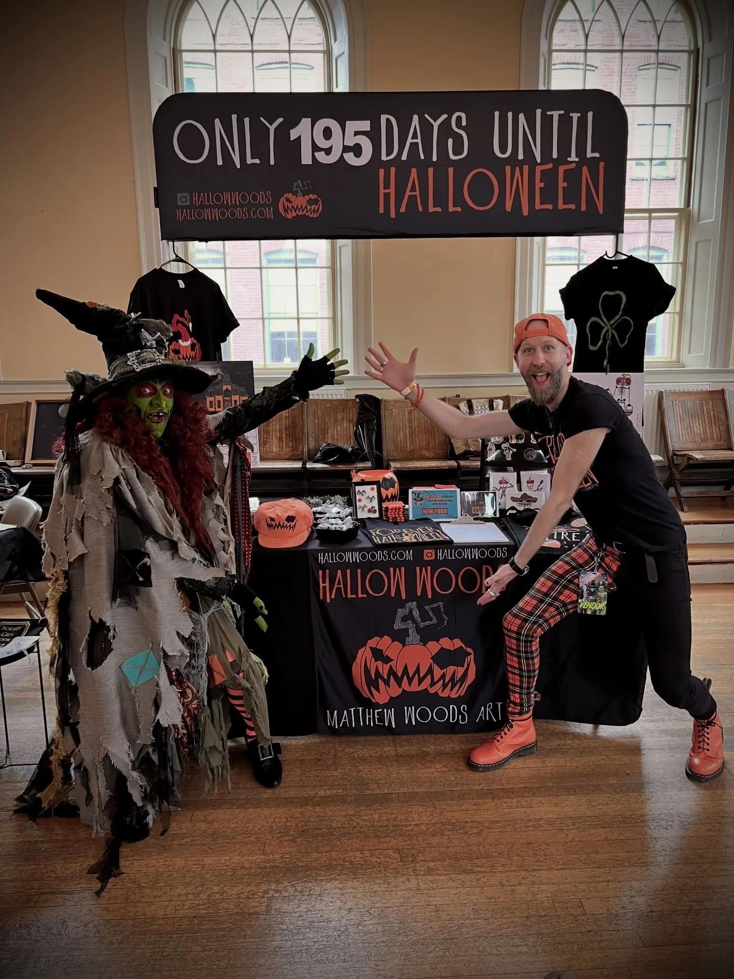 ⭐️ Borah approved! ⭐️
@salemsblackhatsociety 

We&rsquo;re all set up and ready for a killer day at @wicked_newengland. Come see us at the Old Town Hall Salem!

Only 195 days until Halloween!

#borah #salem #halfwaytohalloween #wickednewengland #hall