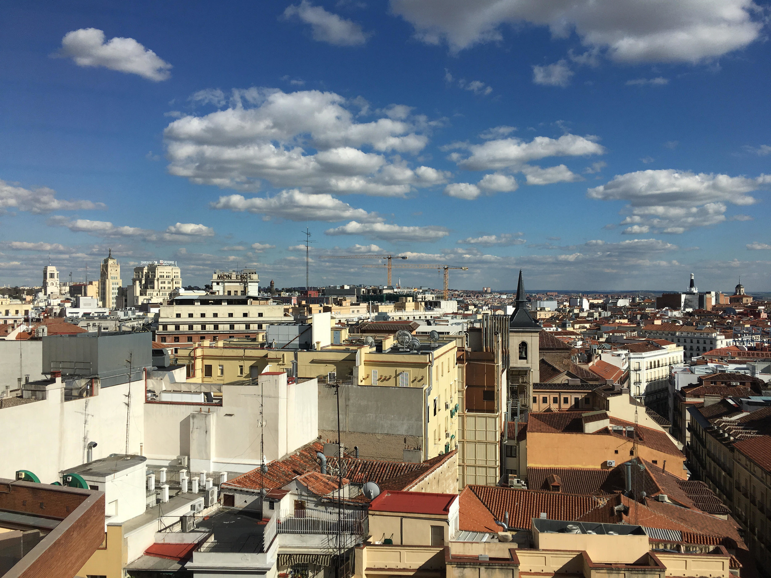 madrid_pano.jpg