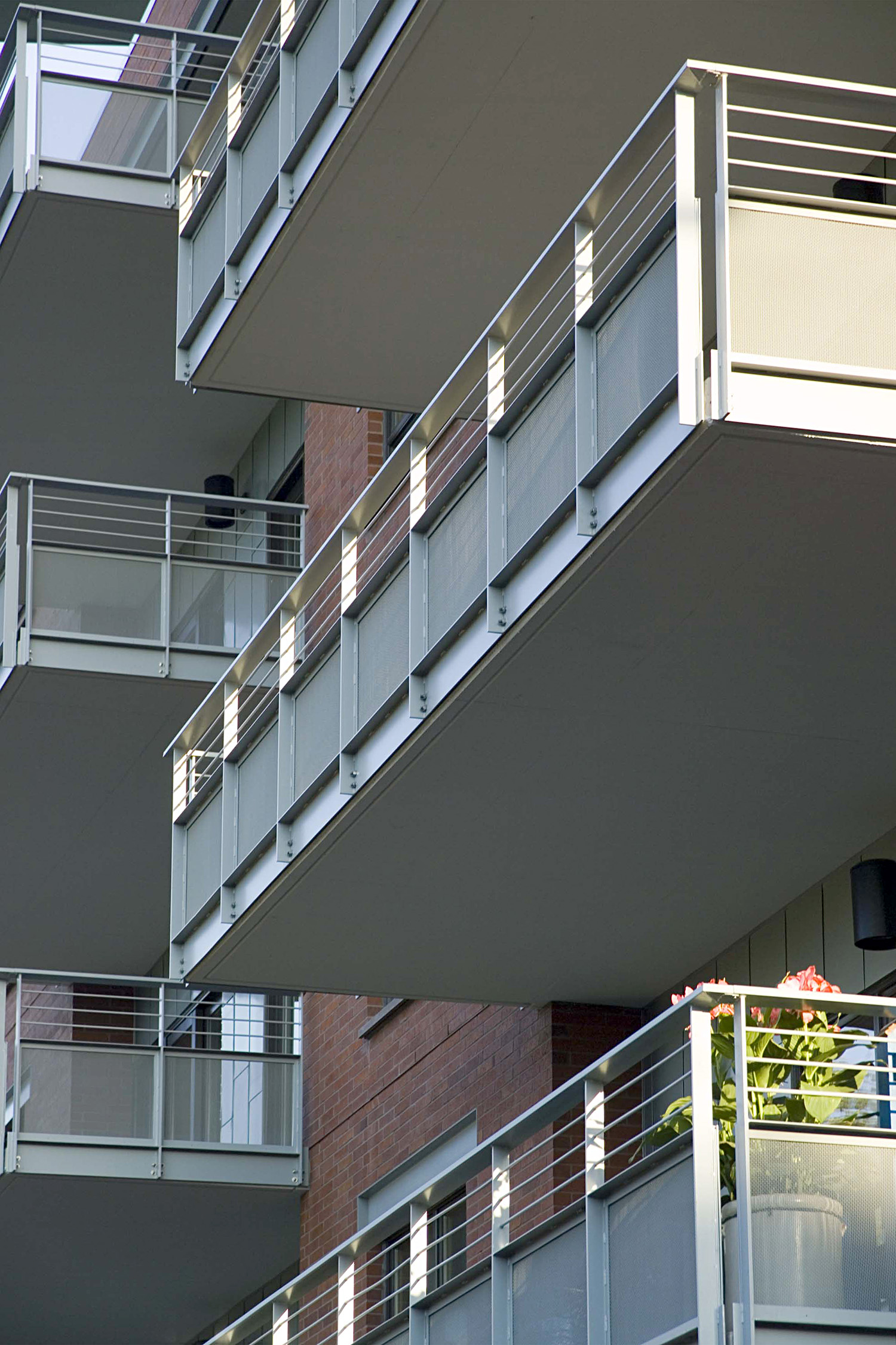 wT ext.balcony close.jpg