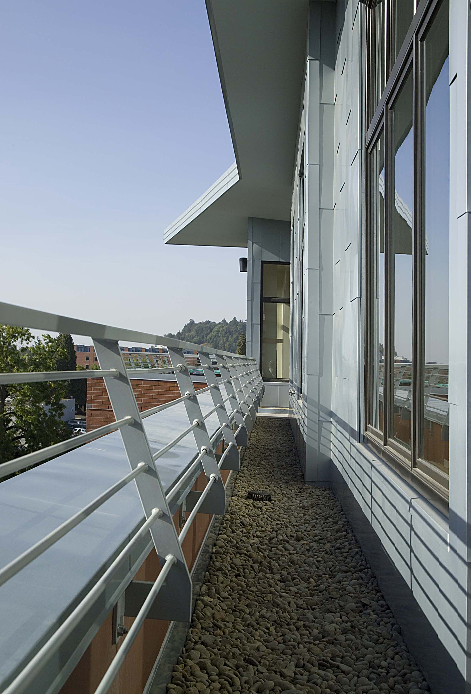 wT ext.balcony detail day.jpg