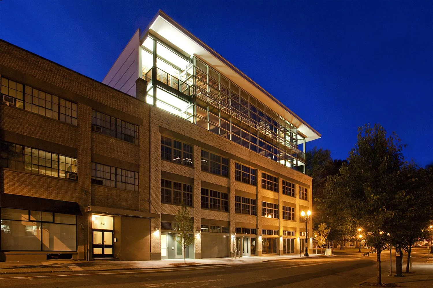 411 NW Park