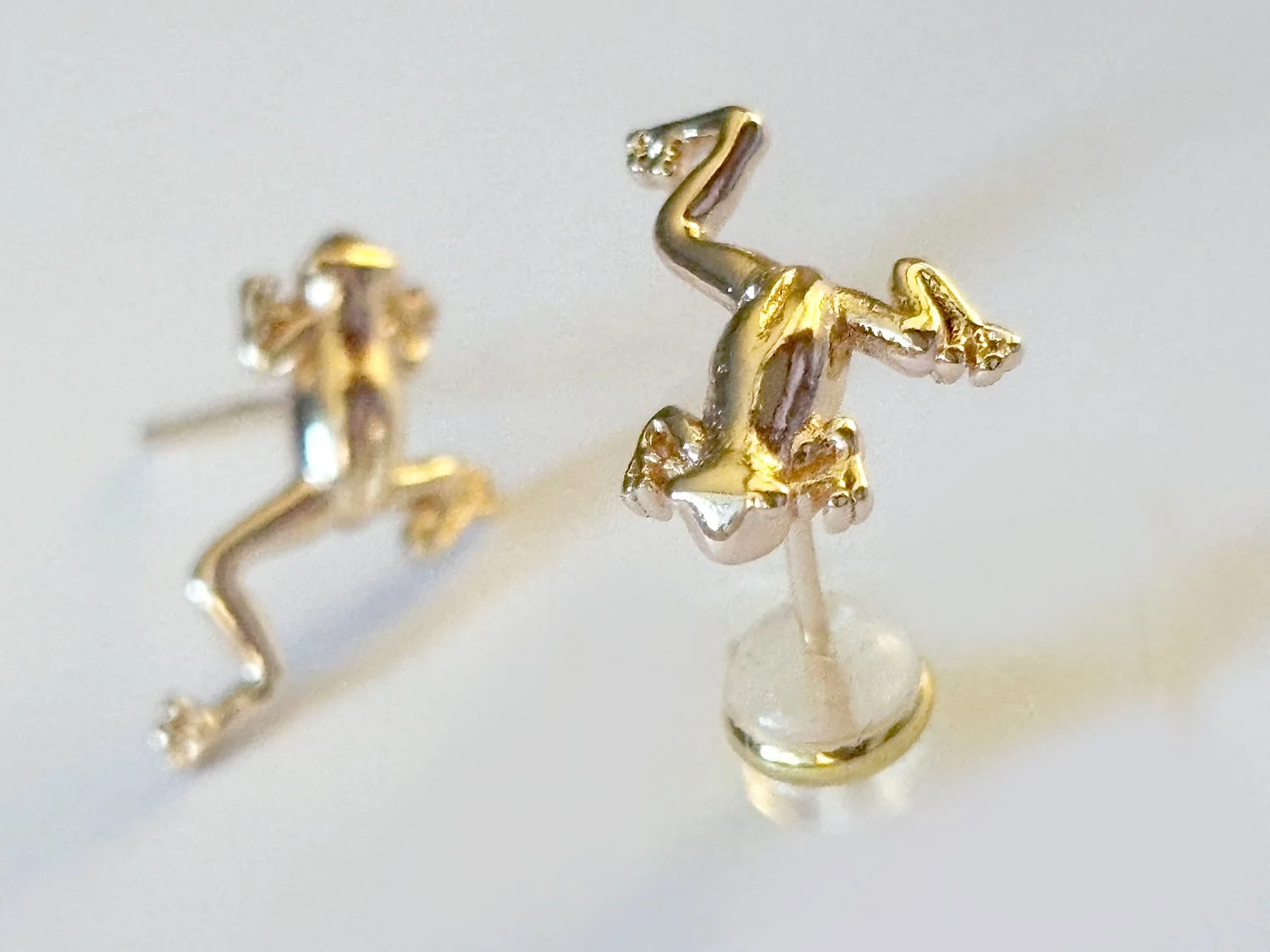 ribbit_earrings3.jpg
