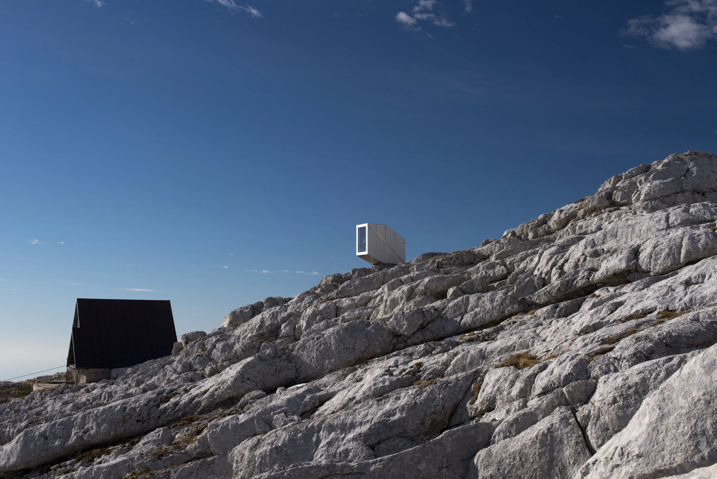 WINTER-CABIN-MOUNT-KANIN_OFIS_a_FOTO@JANEZ-MARTINCIC__24.jpg