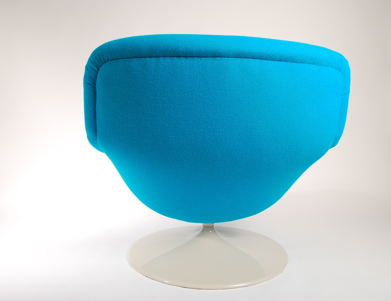 Artifort F518 Lounge swivel chair Kvadrat 850