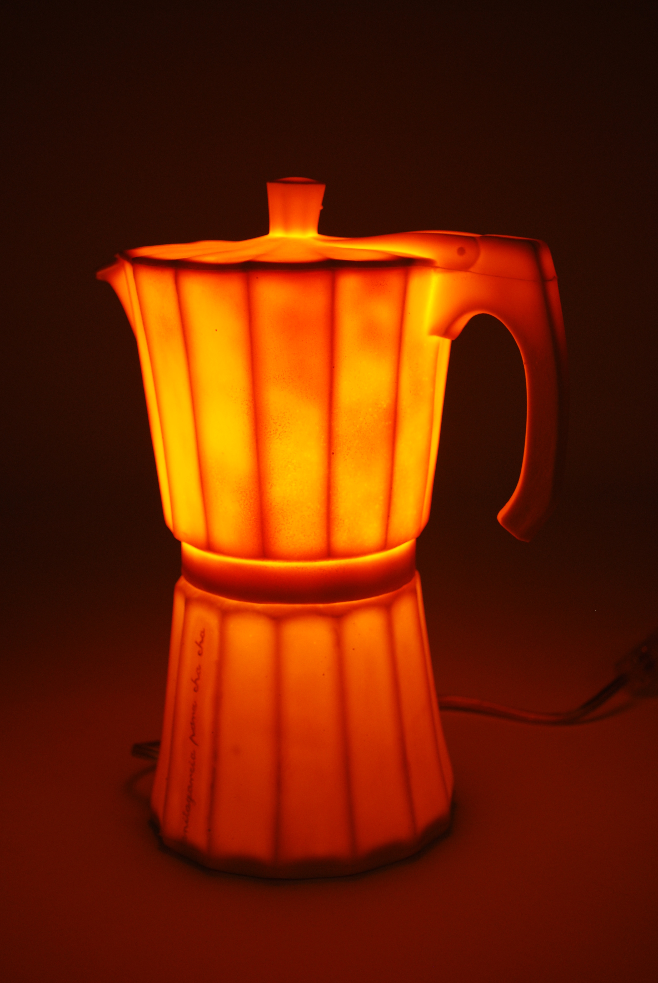 Silicon 'Cafetera' table lamp