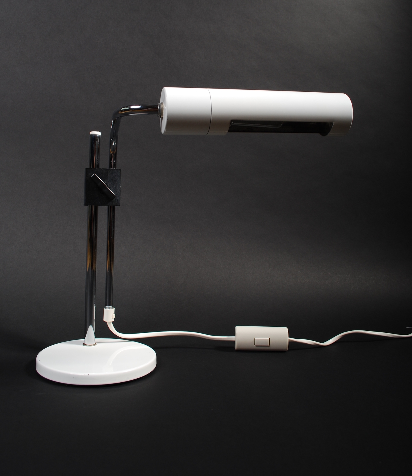 Desk lamp 70's with horizontal shade