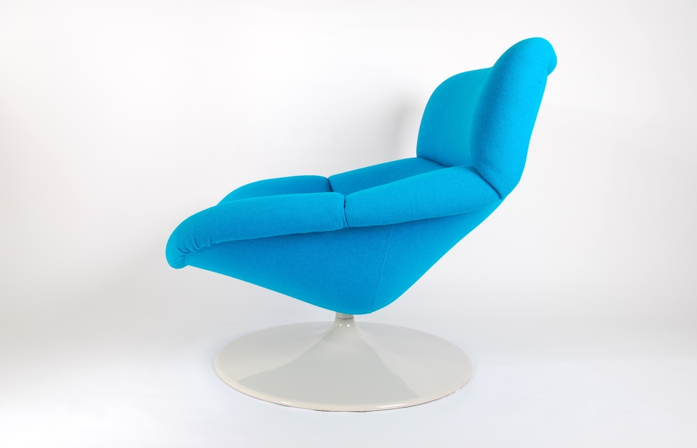 Artifort F518 Lounge swivel chair by Geoffrey Harcourt for Artifort. 1980.