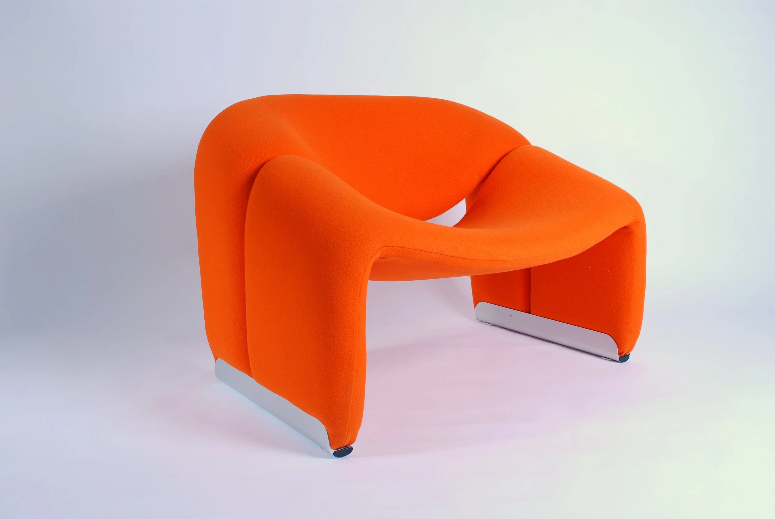 Artifort Groovy Chair F598 (M Chair) by Pierre Paulin