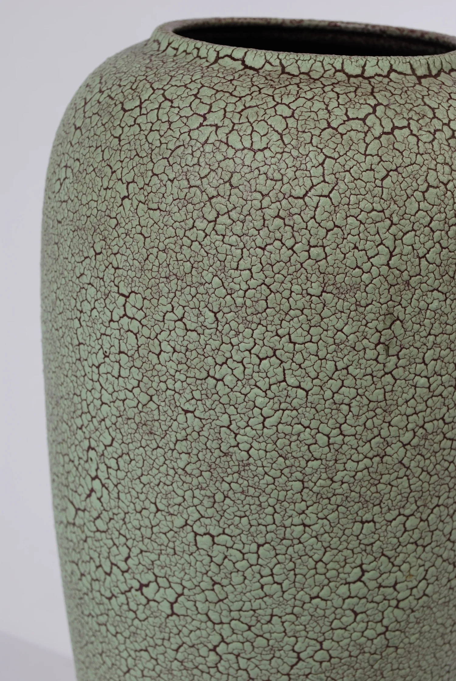 00000127 Mint-green-large-lava-vase-vintage-ceramic.JPG