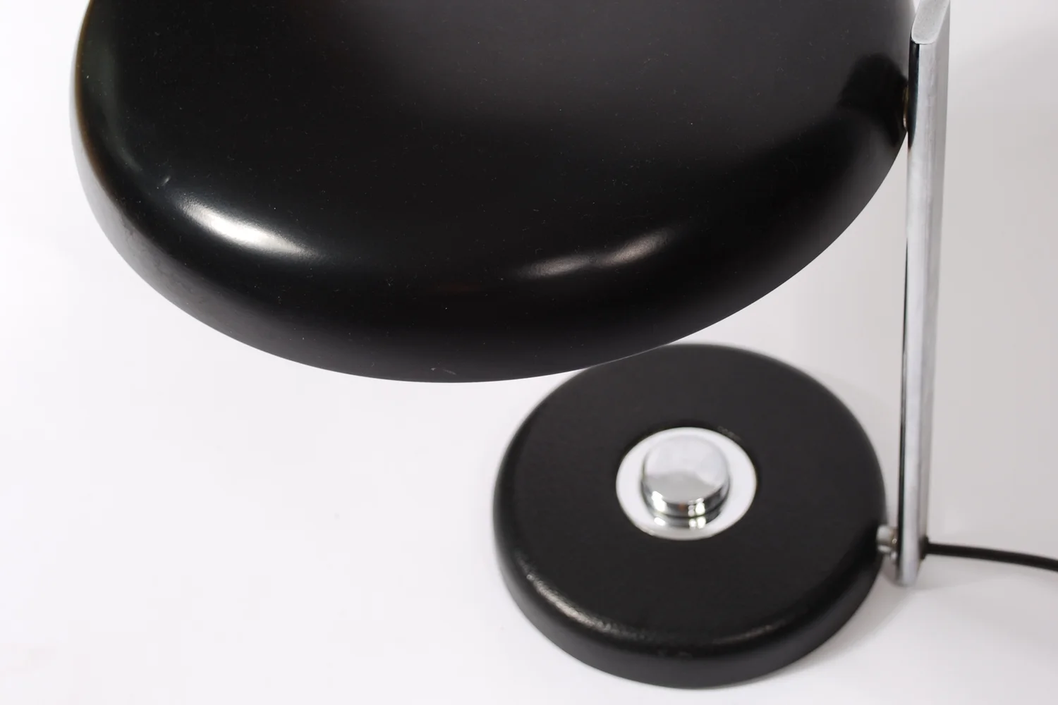 00000075 Table-lamp-black-vintage (2).JPG