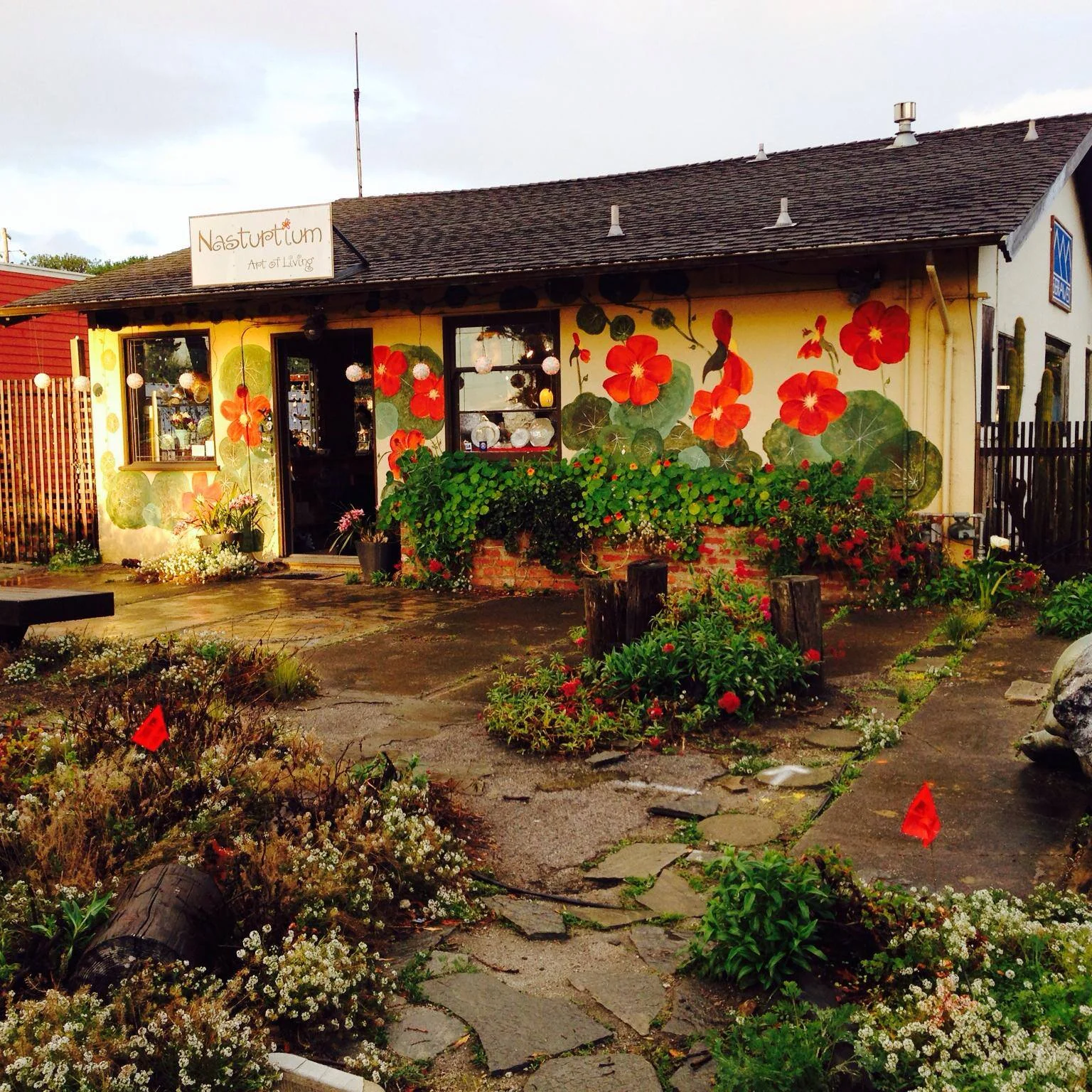 Our store at 440 Capistrano Road in Princeton by the Sea