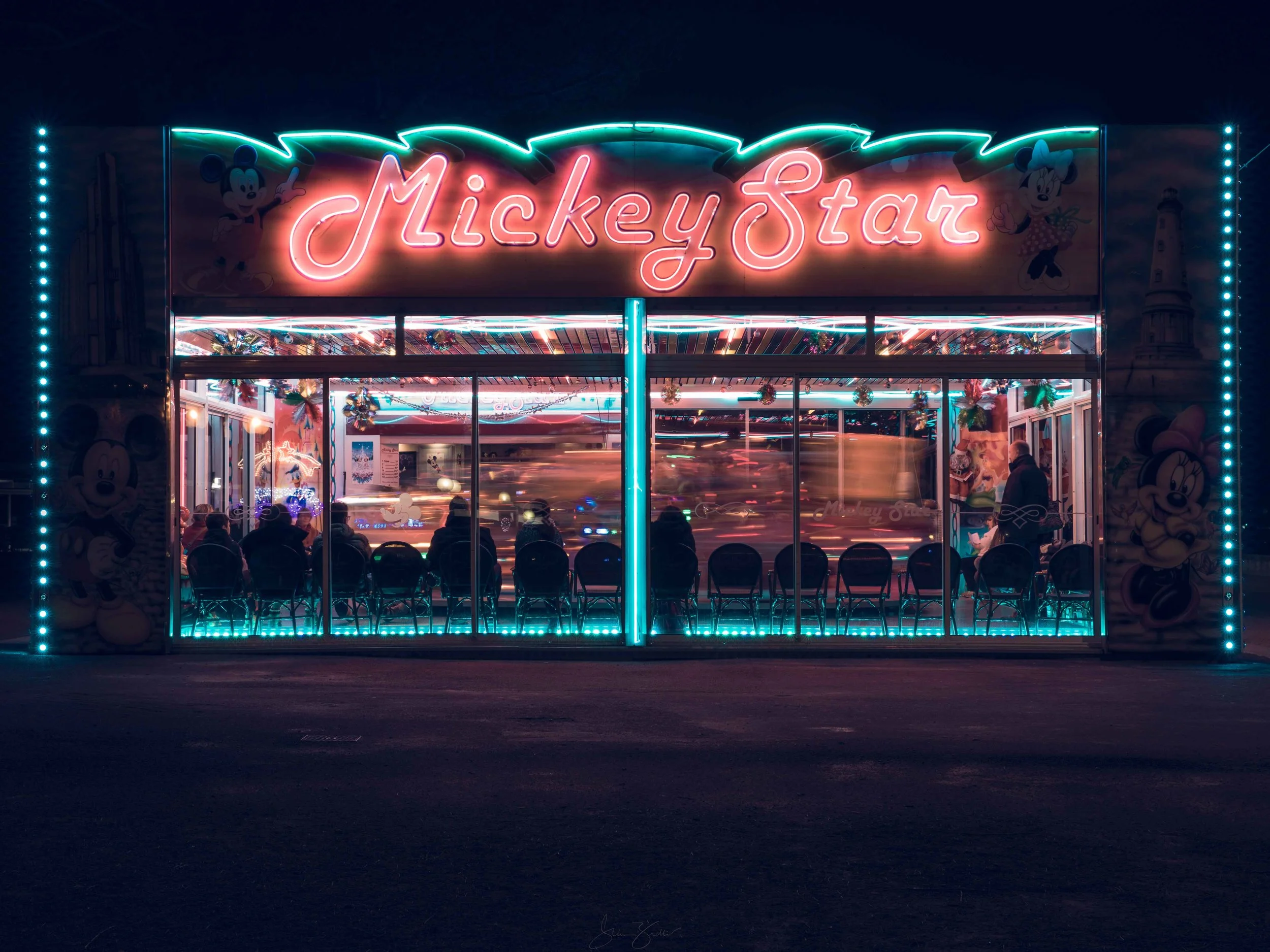 Manège Mickey.jpg