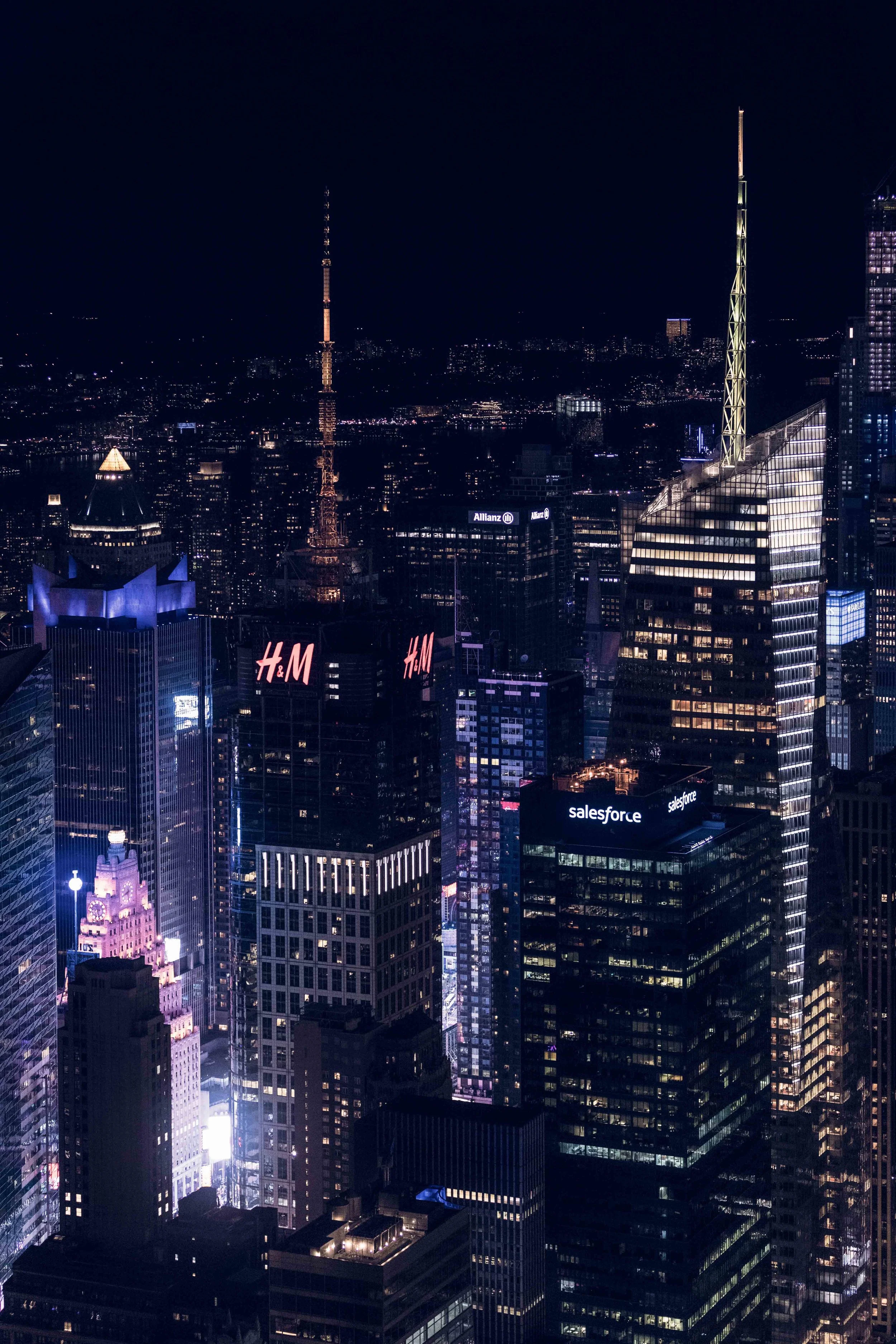 GLOWING TIMESQUARE Website.jpg
