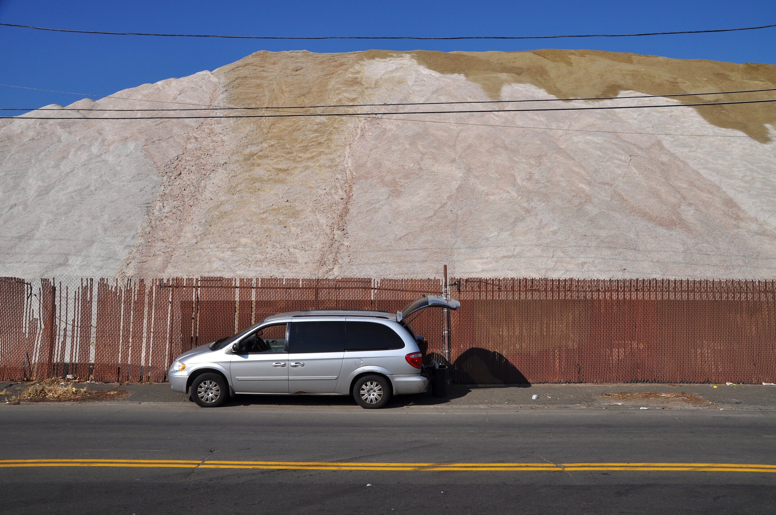 Sand Pile Minivan - New Haven, Connecticut (2019)