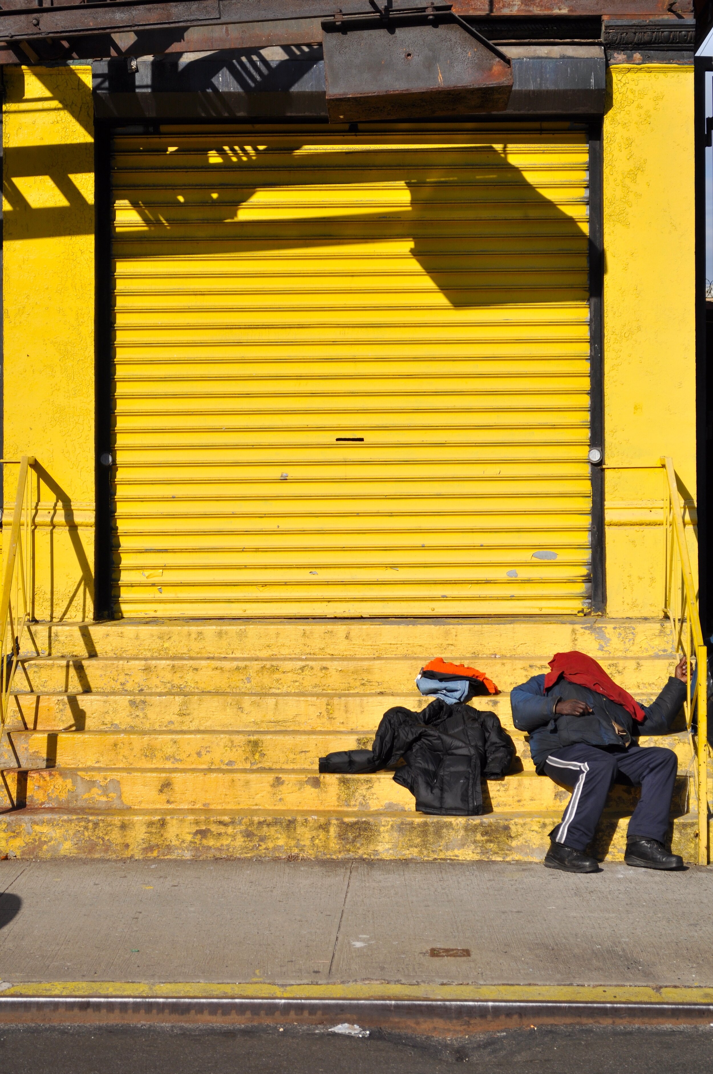 Change Of Clothes - Manhattan, New York (2012)