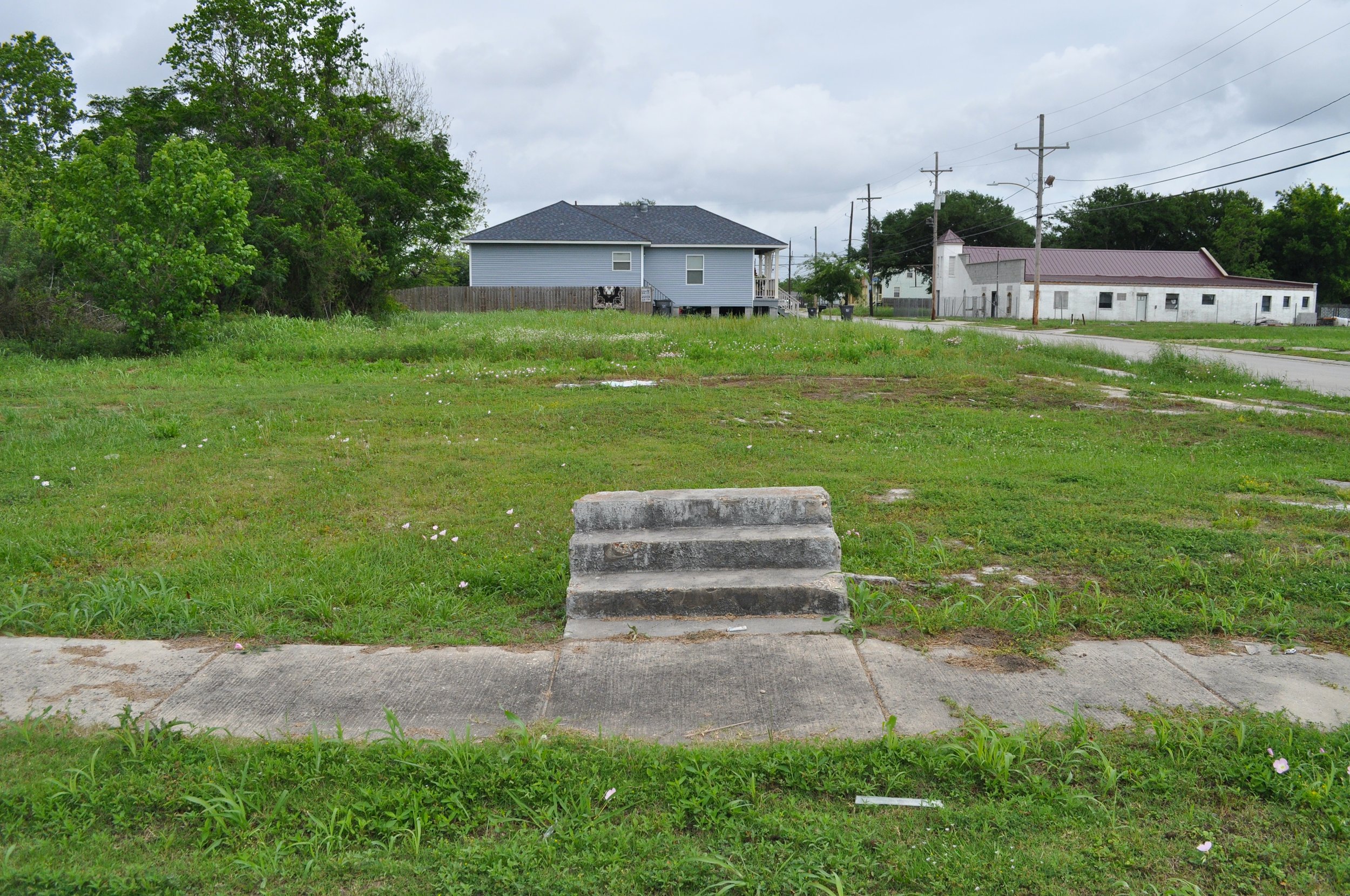 2015 Stairs To Nowhere - New Orleans LA T.JPG