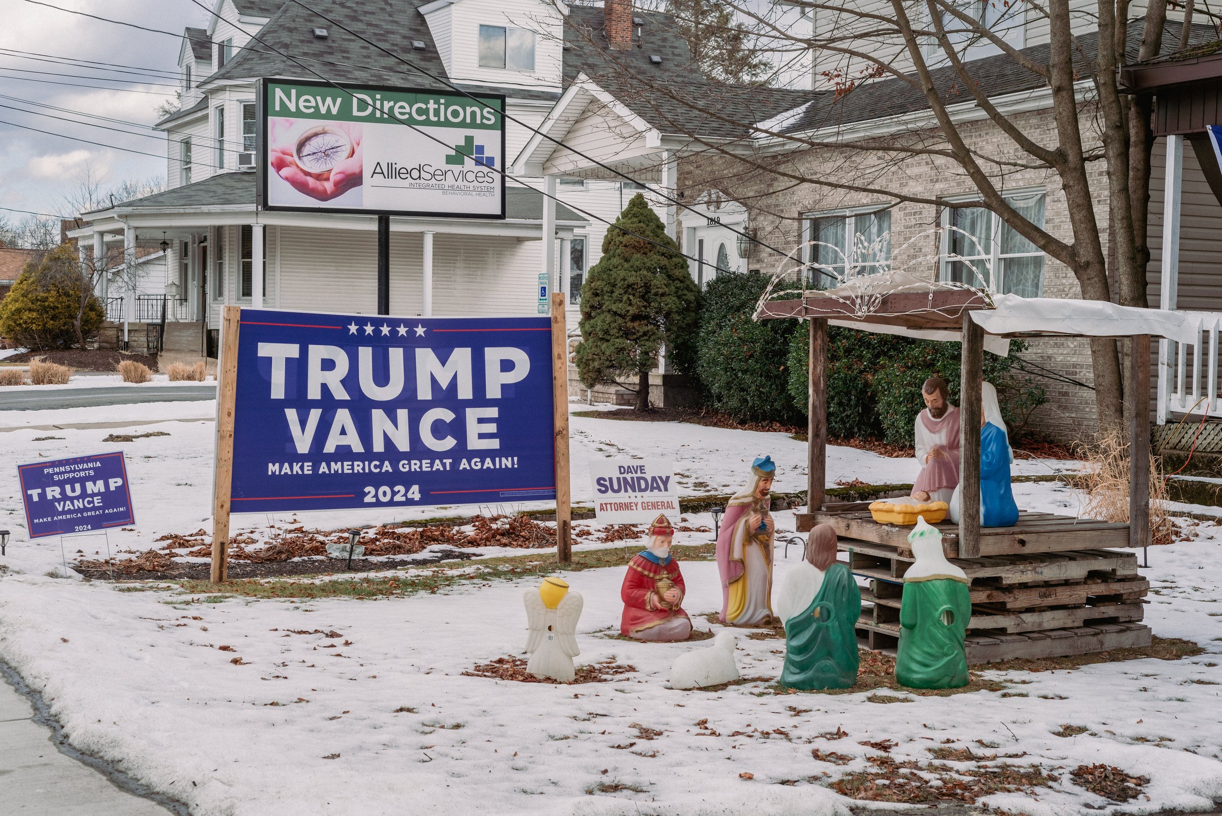 2025 Trump Nativity 1 - Blakely PA L.jpg