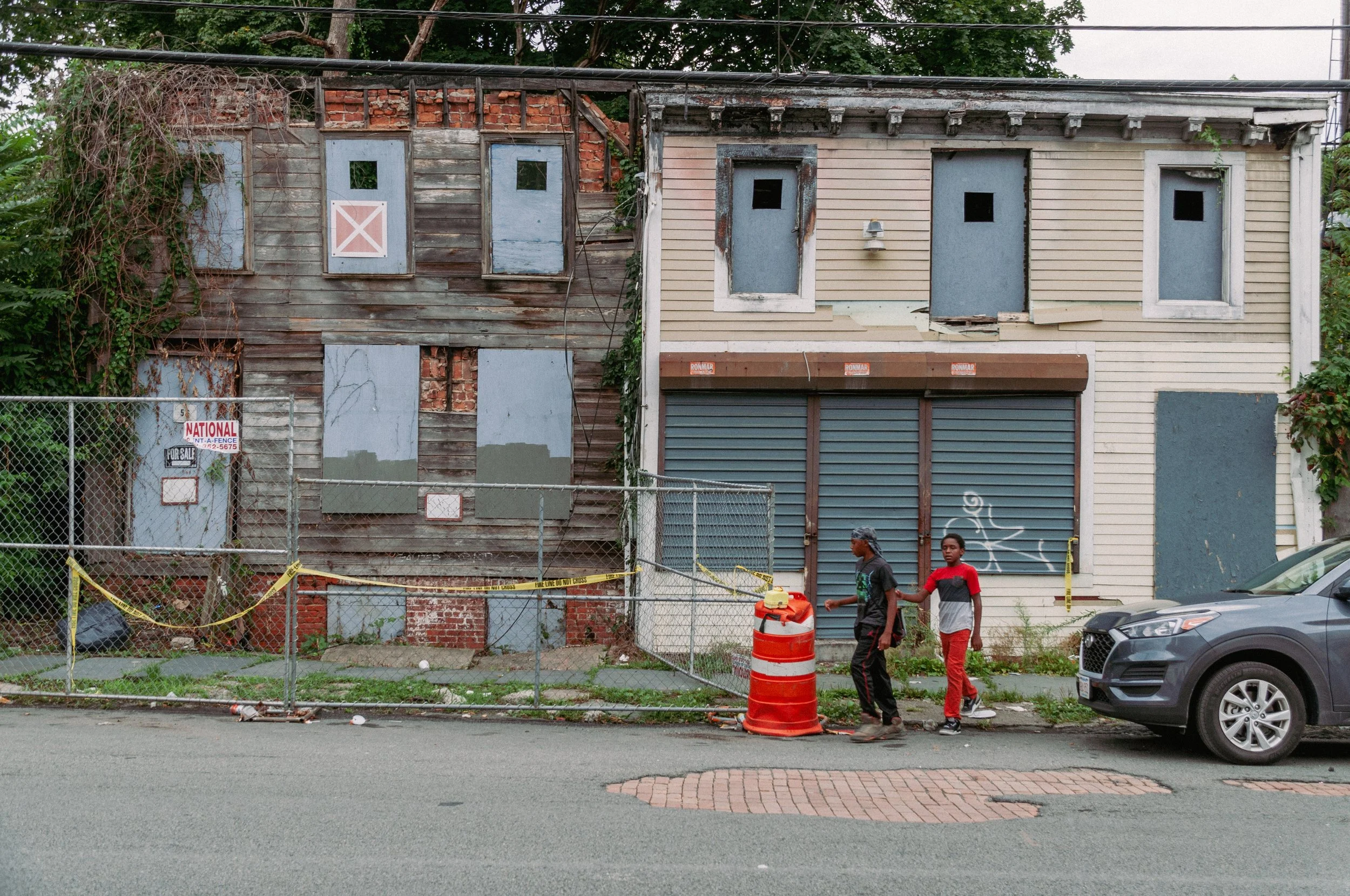 2019 Walking On William Street - Newburgh NY L.jpg