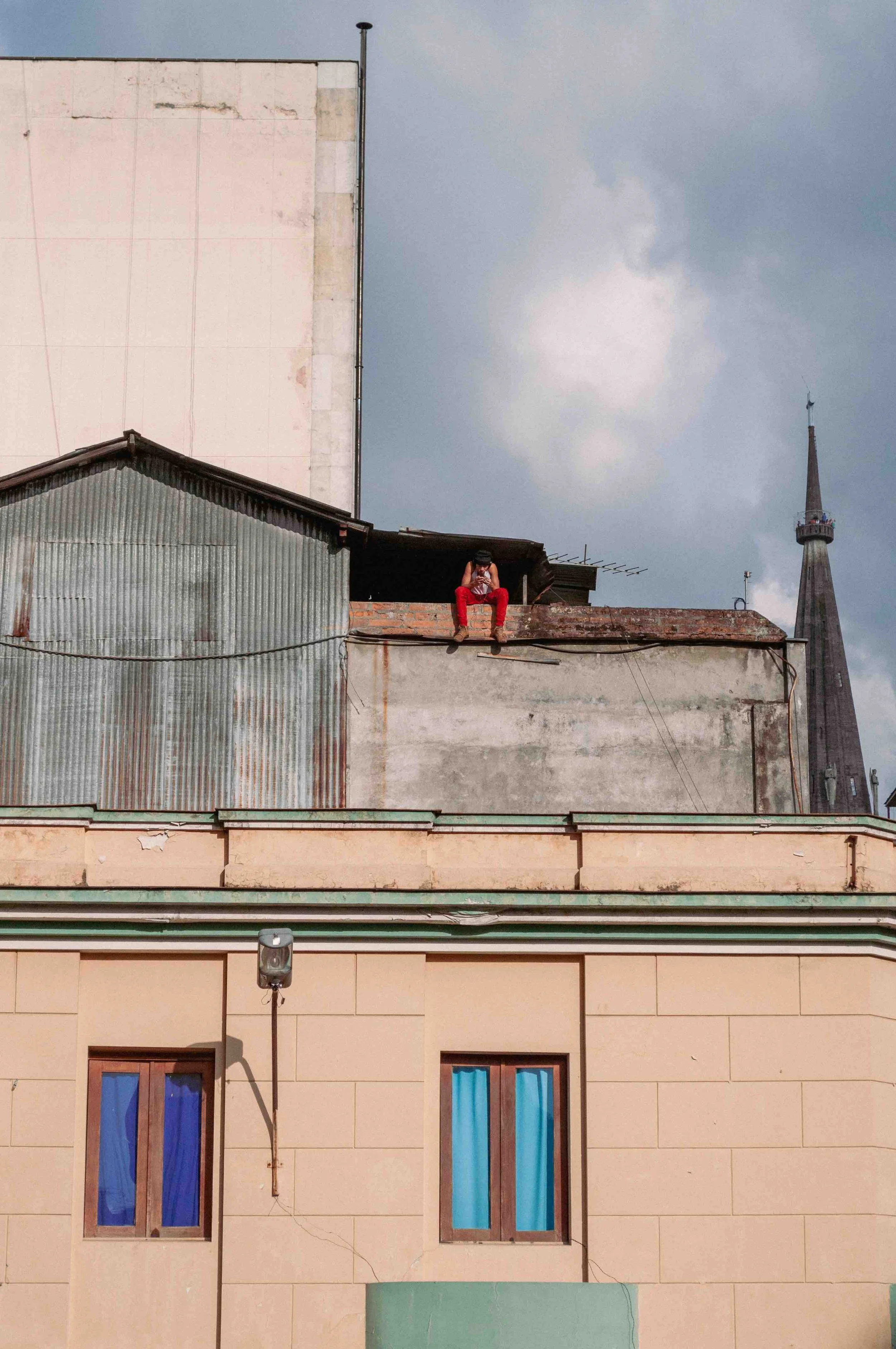 2015 Rooftop Hideout - Manizales Colombia L.jpg