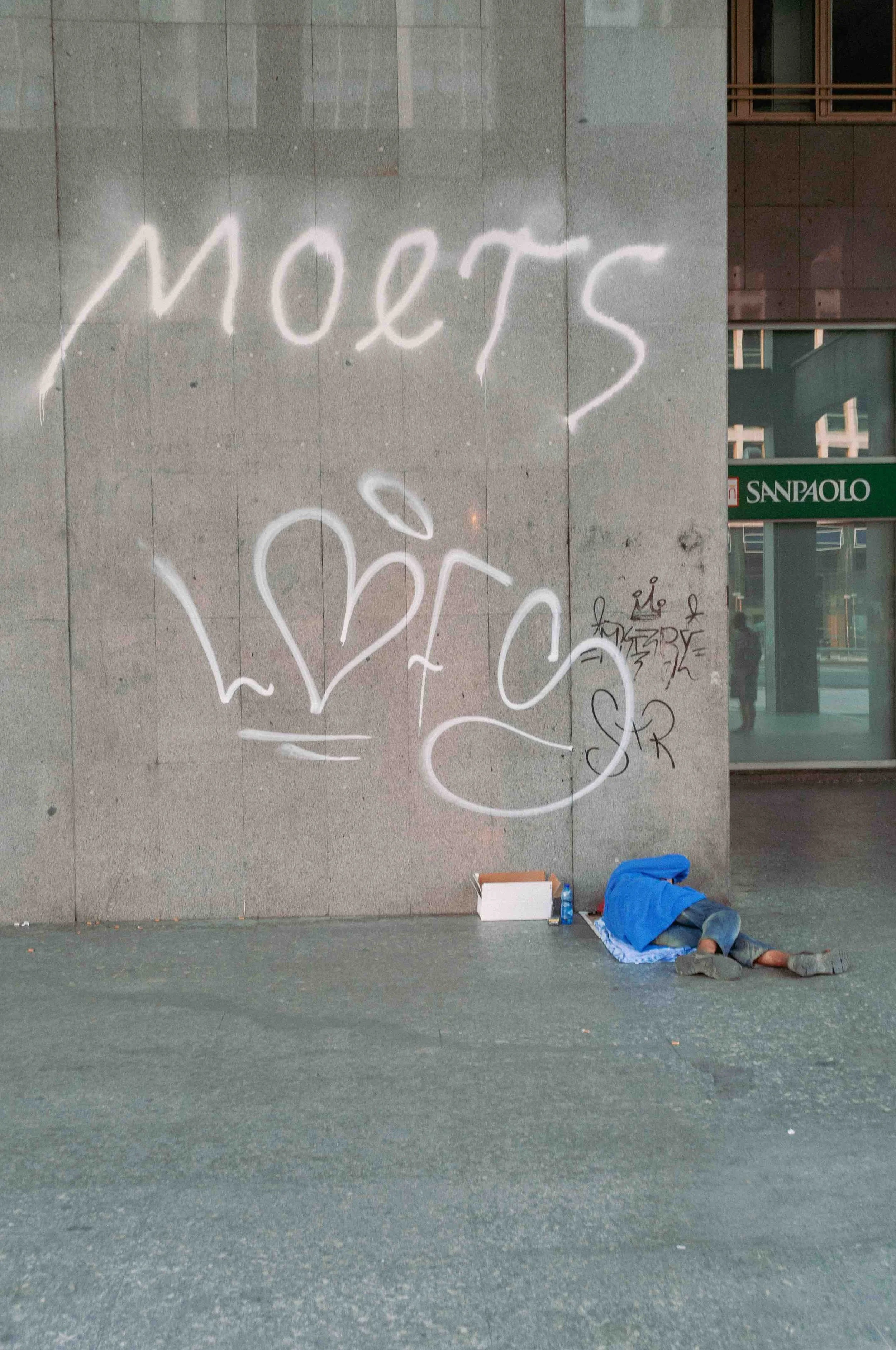 2017 Moets - Milan Italy L.jpg