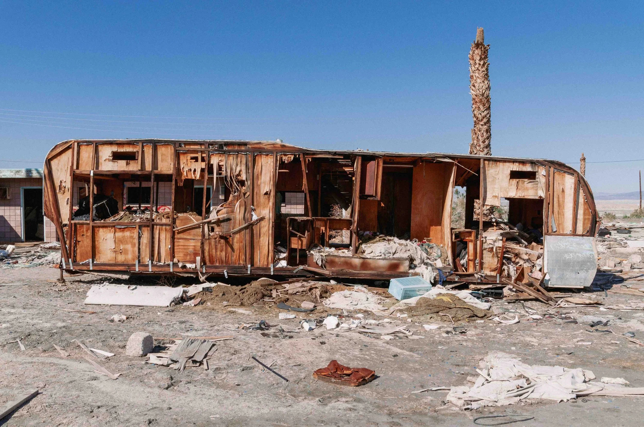 2017 RV Anatomy - Salton Sea CA L.jpg