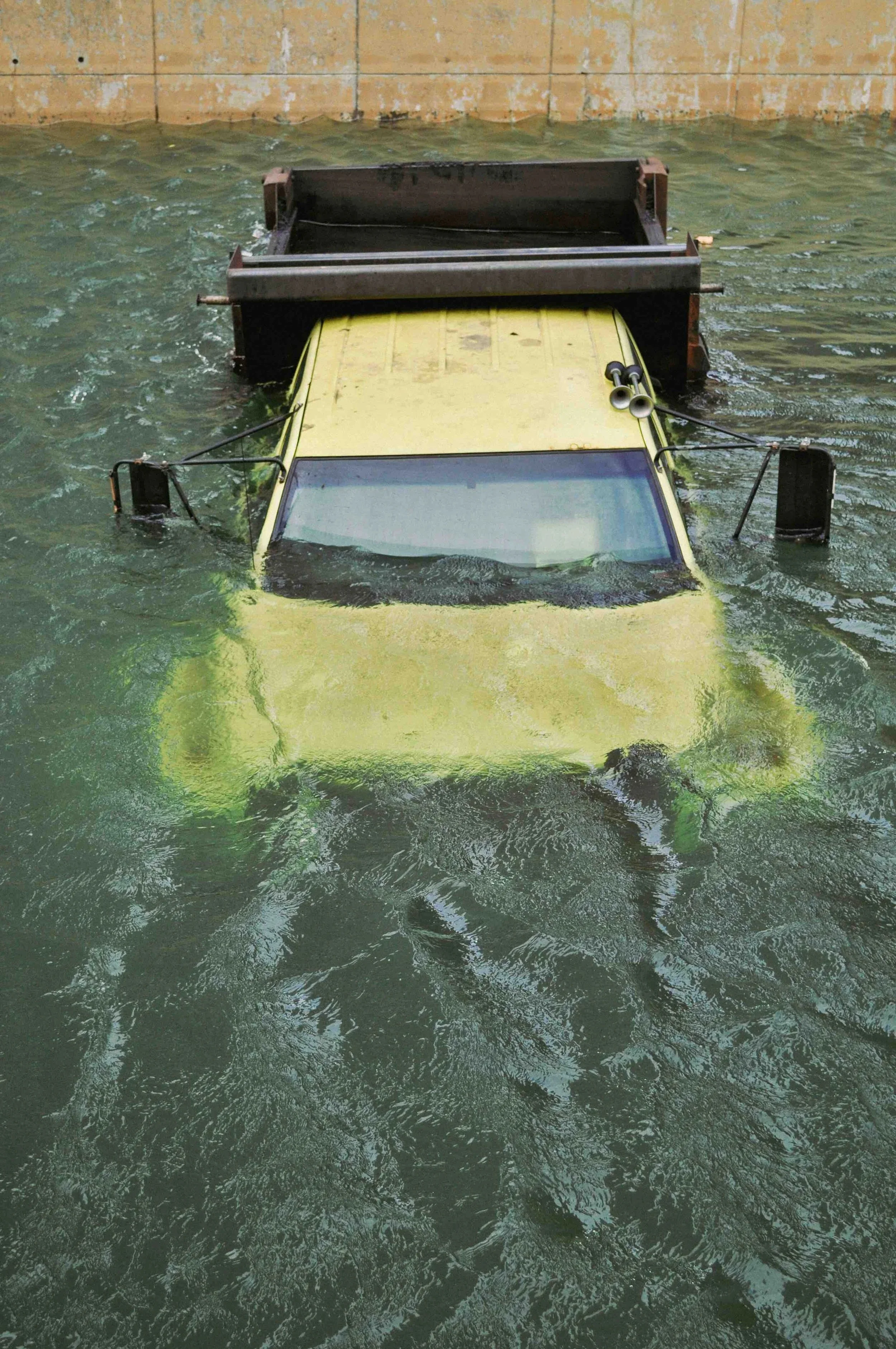 2012+Underwater+Truck+-+Manhattan+NY+L.jpg