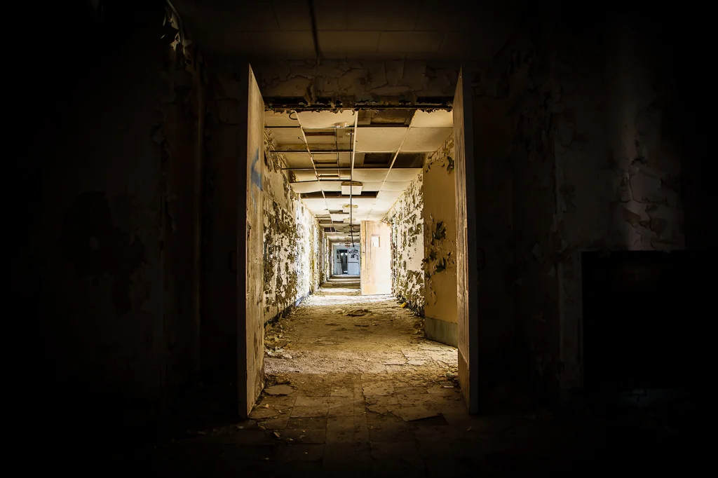 Seaside Sanatorium-13.jpg