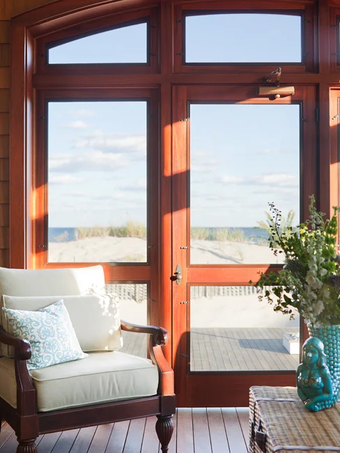 so2010040_porch_03.jpg