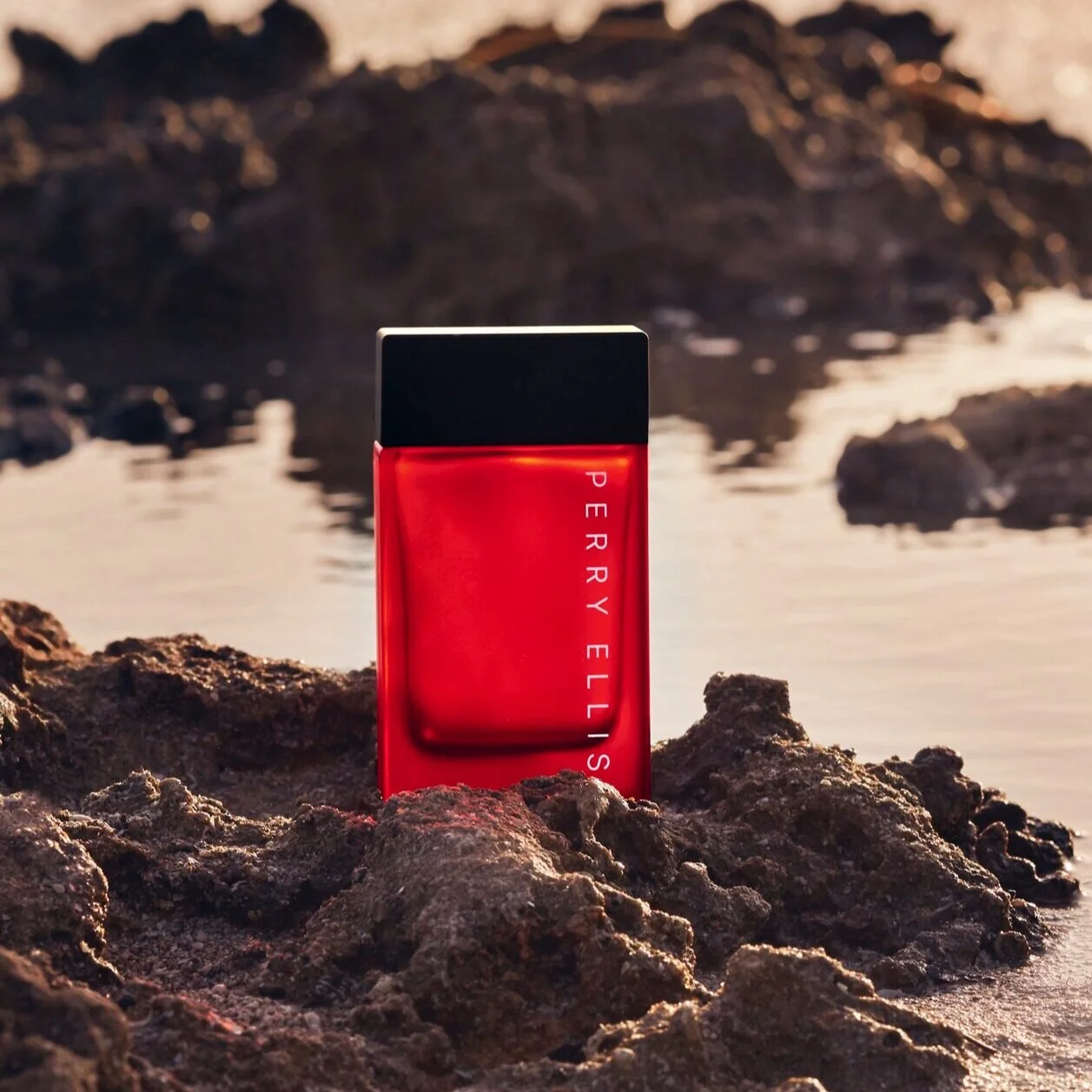 PE_09_20_2019_RED_FRAGRANCE_SHOT03_0023+copy.jpg
