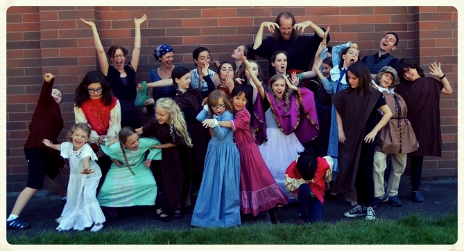 Oregon Camp Cast and Staff 2014 These kids (and staff!) do like to get their drama on