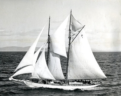 Mistral II in 1947, gaff-rigged