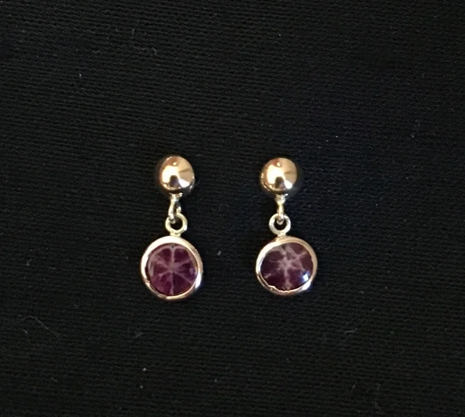 Trapiche Ruby. K18 Yellow Gold - Sold