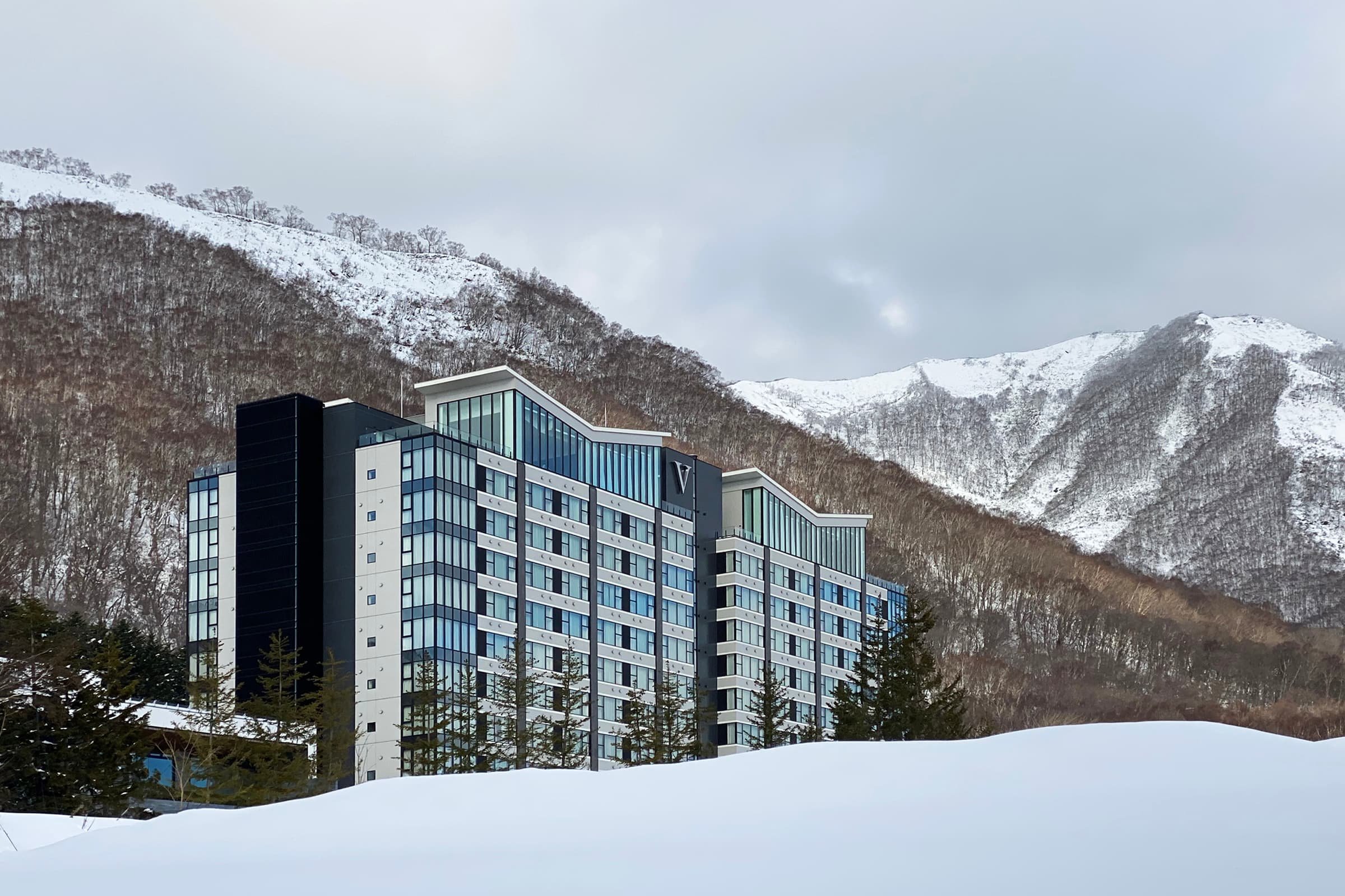 The Vale Rusutsu Mountain Hotel - 04.jpg