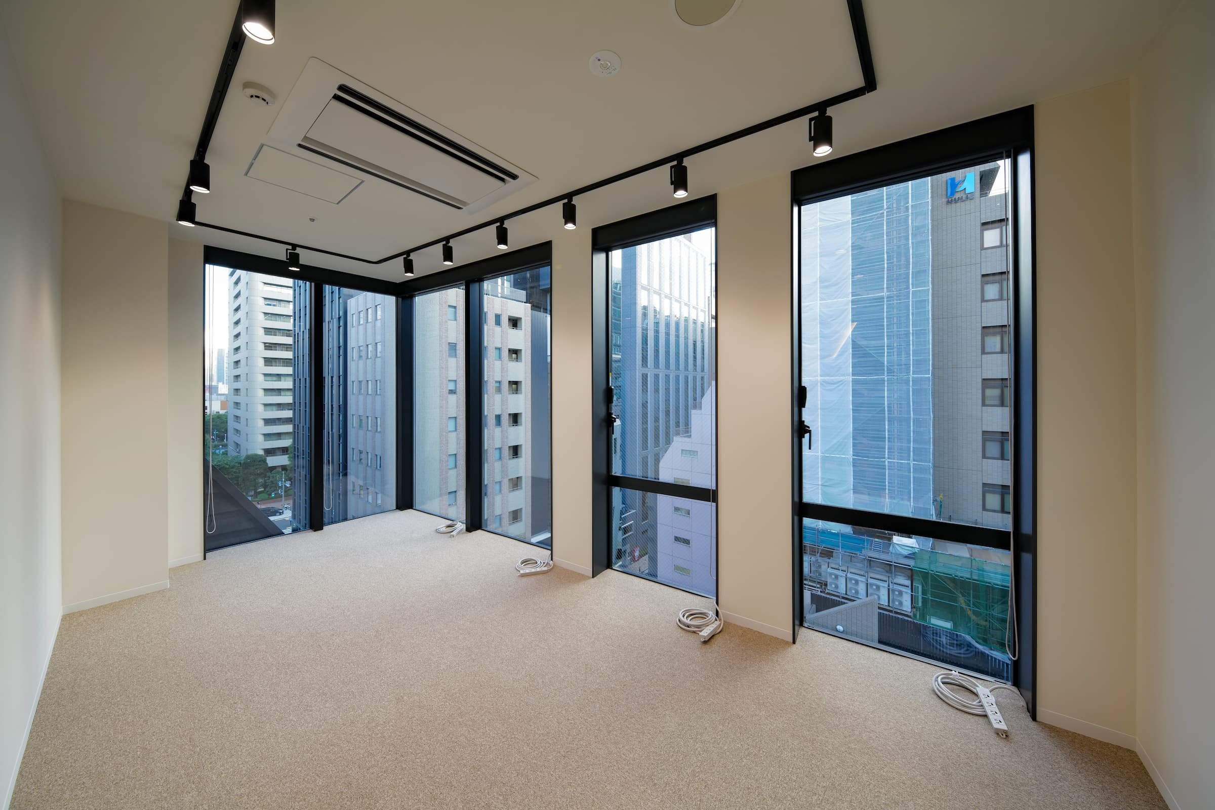 Ginza 5 12 Storey Office Commercial Building Tokyyo Seismic Control 15.jpg