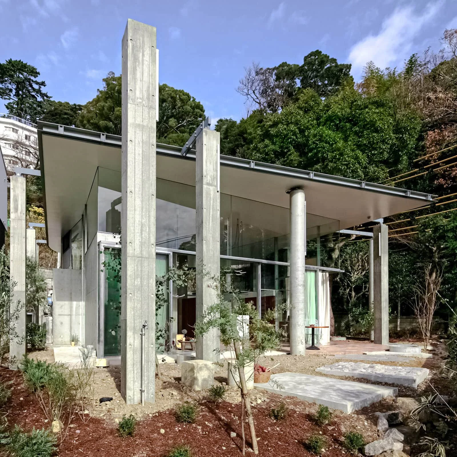 Momoyama House