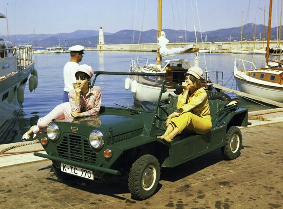 mini moke.jpg