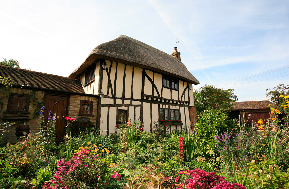  Tring; Herts; UK; house histories; house history; heritage; property histories; property history; property history research; benchmark; benchmark house histories; historical; home owners; property history books; house history research; architectural