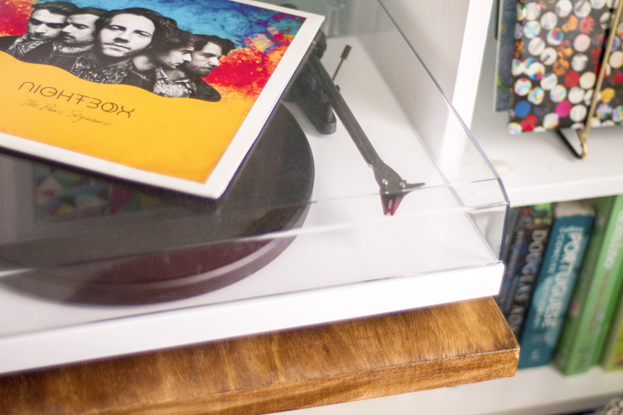 Floating Record Player Table - Deep Cut