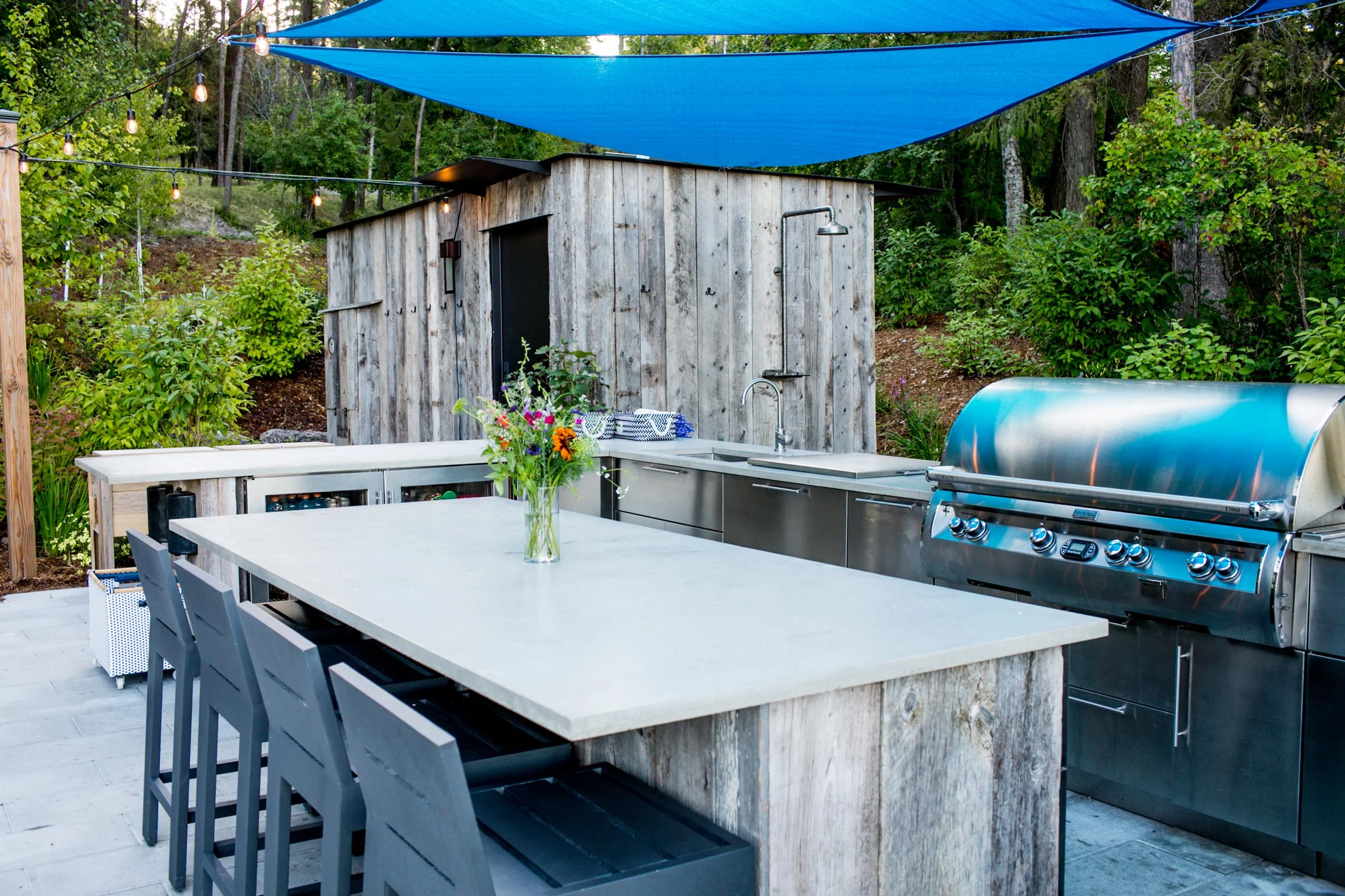 lakefront party space-patio kitchen.jpg