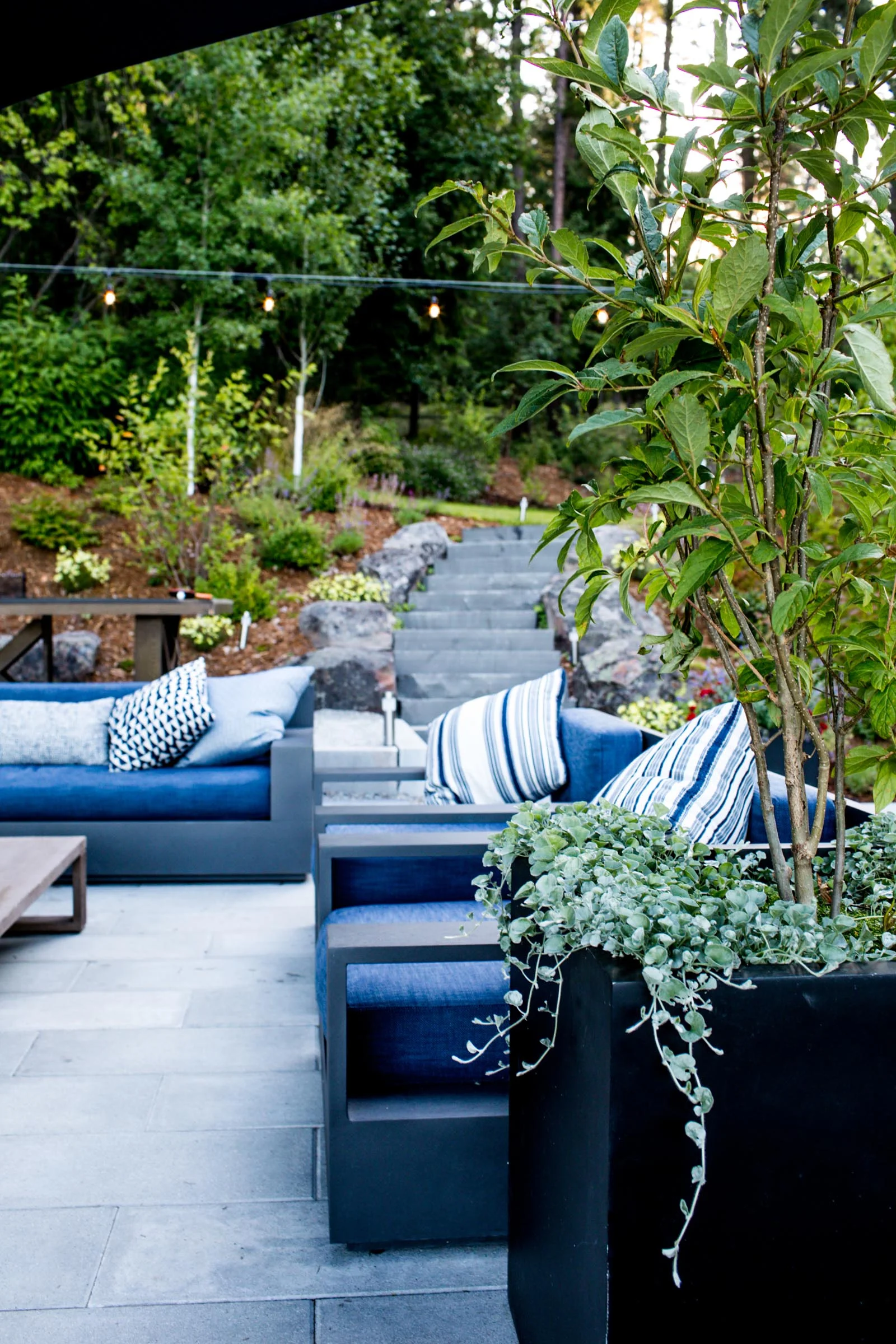 lakefront party space-seating.jpg