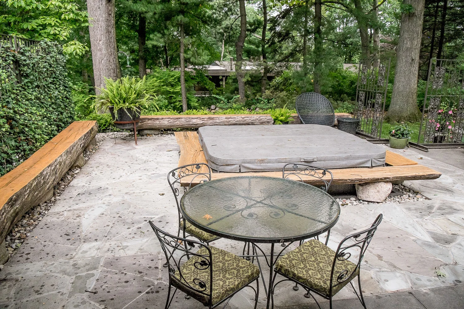 oak woodland-spa patio.jpg